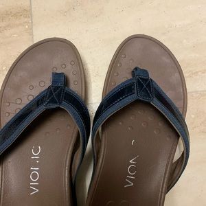 Vionic size 6